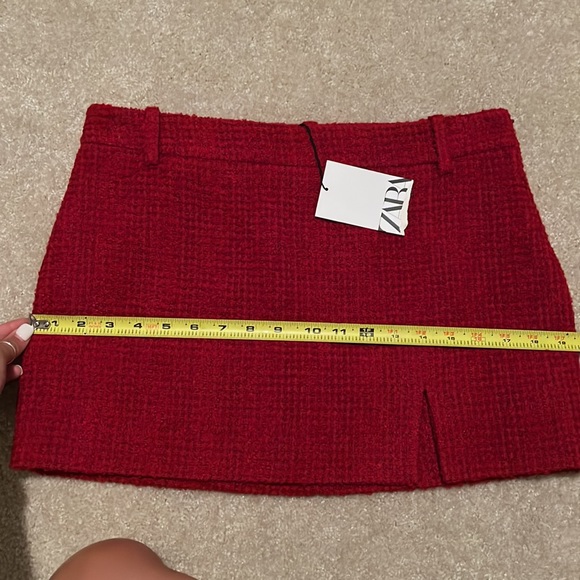 ZARA TEXTURED RED SKIRT WITH SLIT - Picture 12 of 12